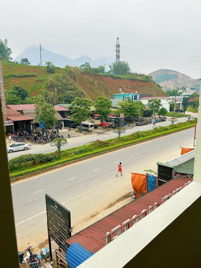 Delapong Guest House - Motorbike Tour Ha Giang Eksteriør bilde