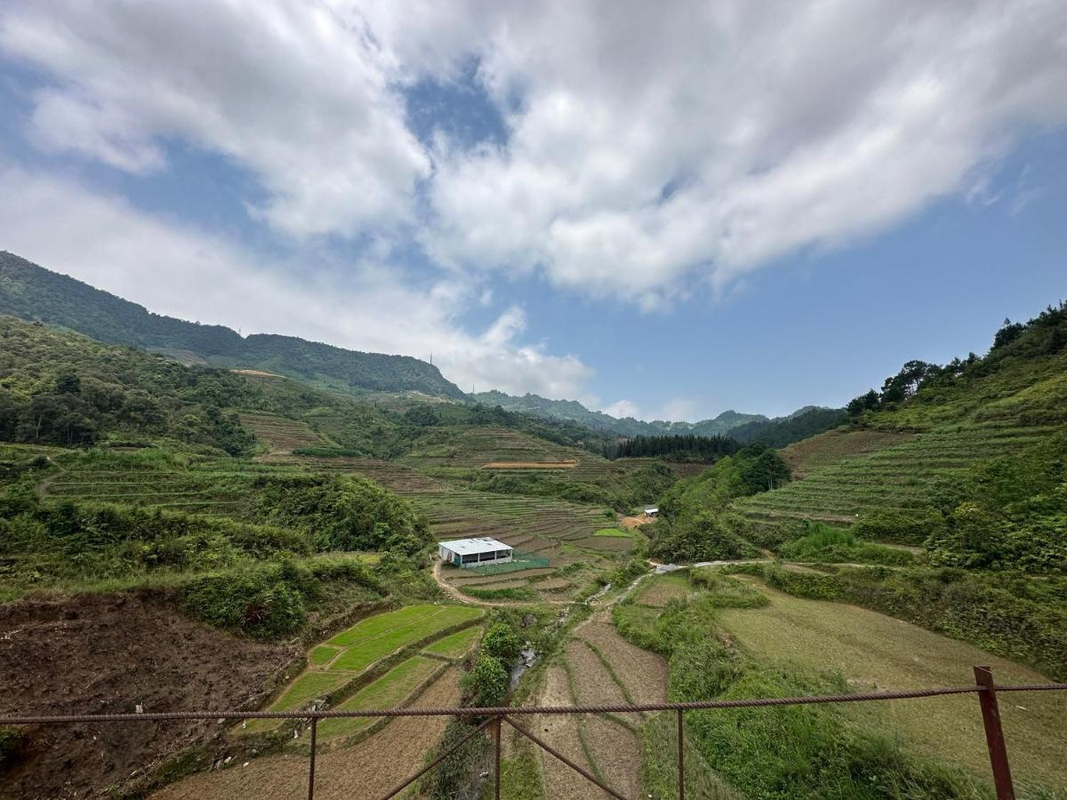 Delapong Guest House - Motorbike Tour Ha Giang Eksteriør bilde